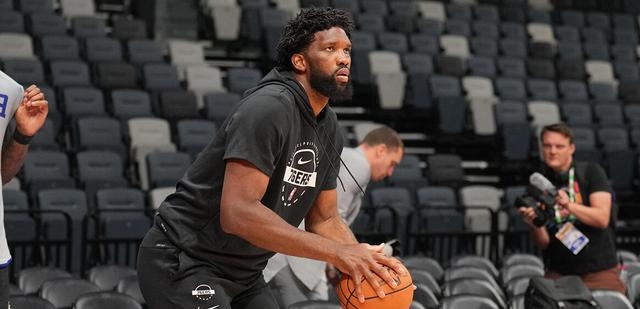 深圳队轻取新疆队，恩比德刷新纪录