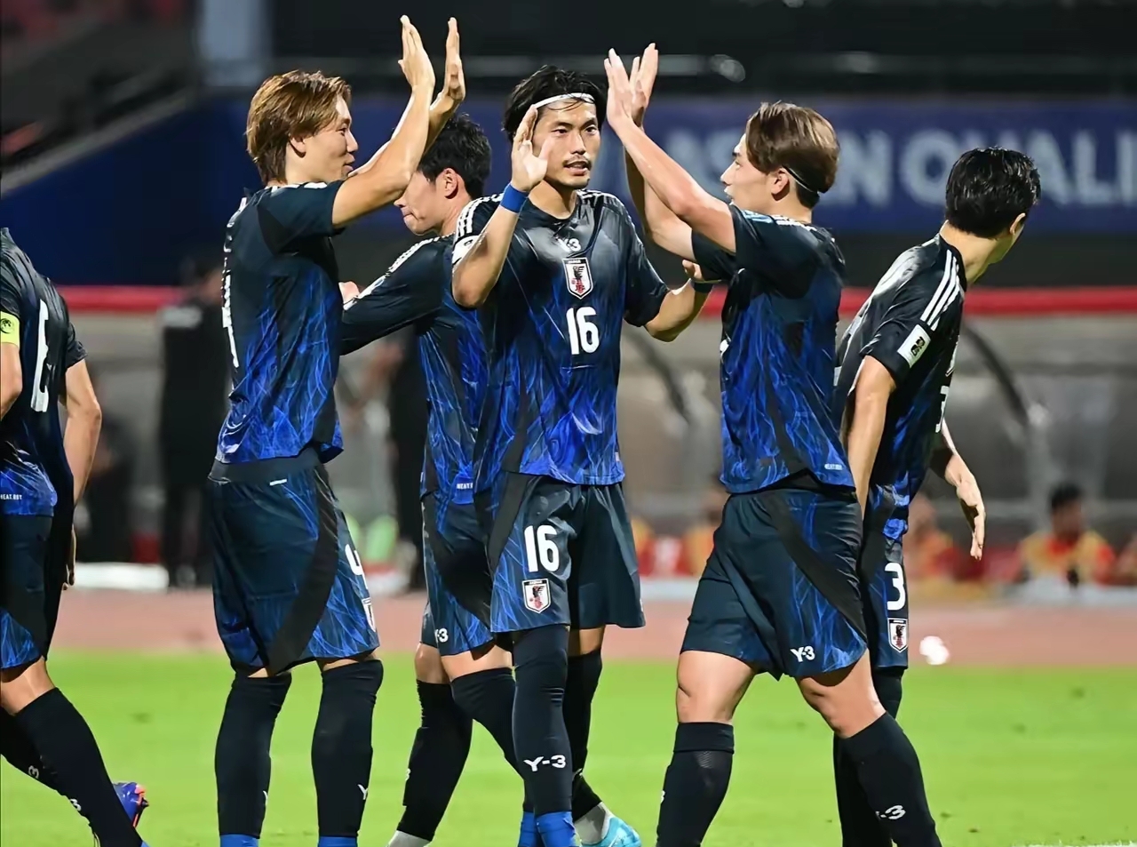 开云体育下载-日本力克巴黎，阿什拉夫带队取胜