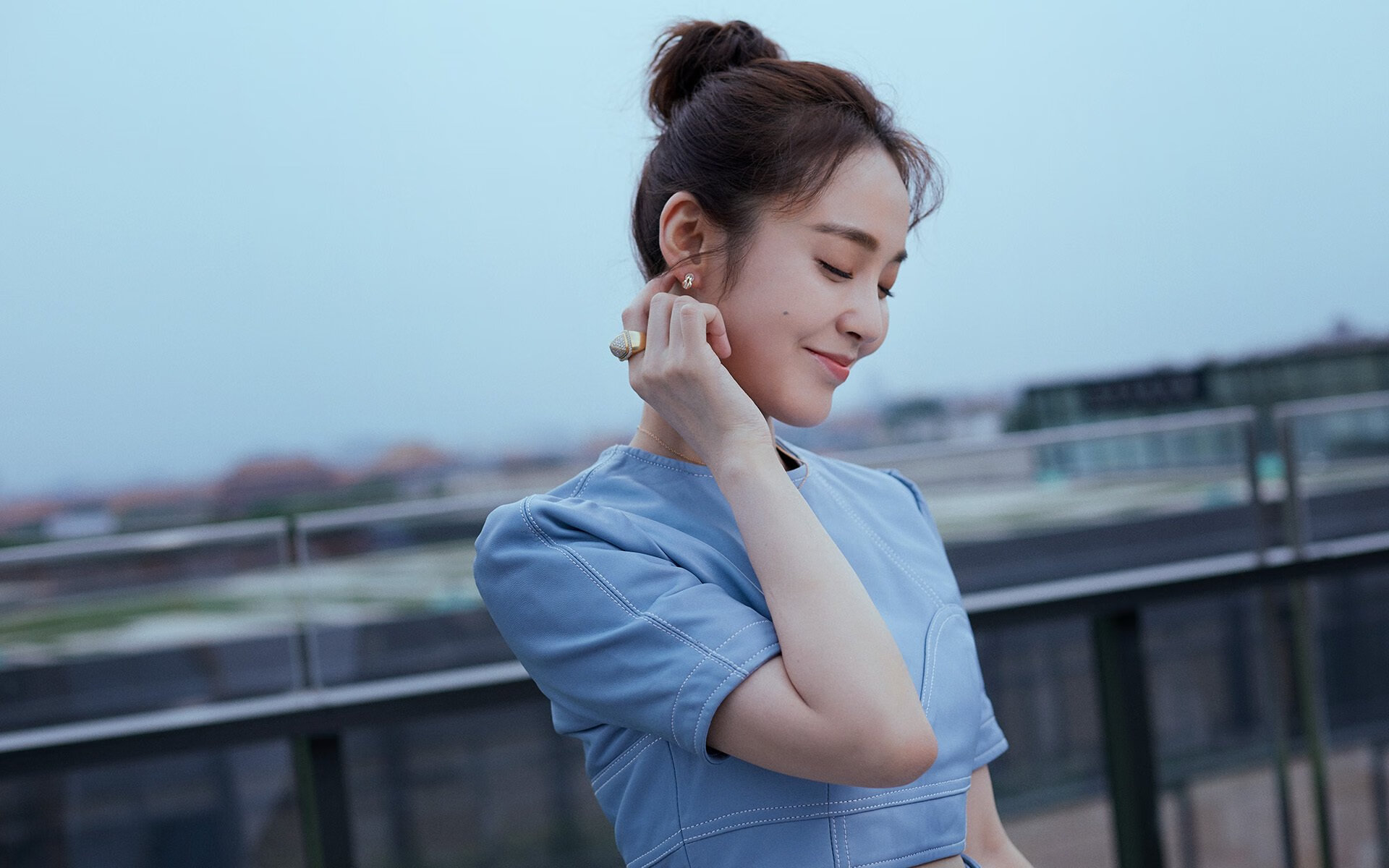 开云体育APP下载-足球世界的双重变奏，英超白热化与塞维利亚的欧联杯统治力