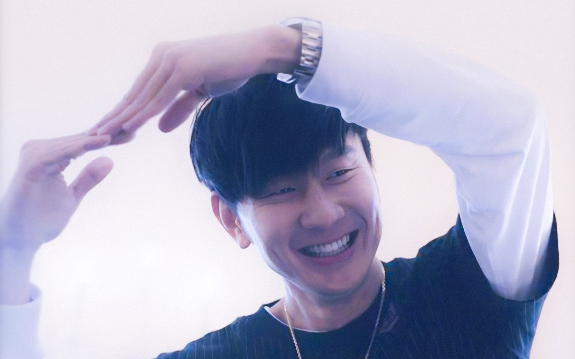 开云平台-黄蜂队横扫广厦队，爱德华兹狂砍统治级数据引爆篮球界