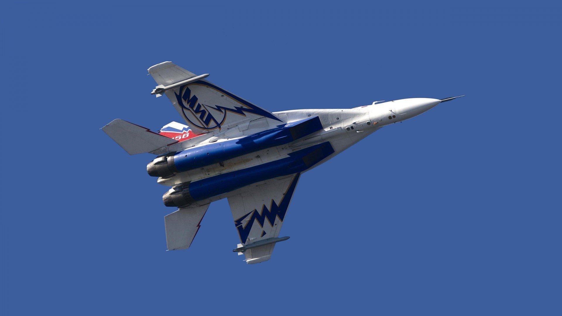 凌晨的奇迹，安哥拉绝杀曼联与黄喜灿接管奥运关键战的体育启示录