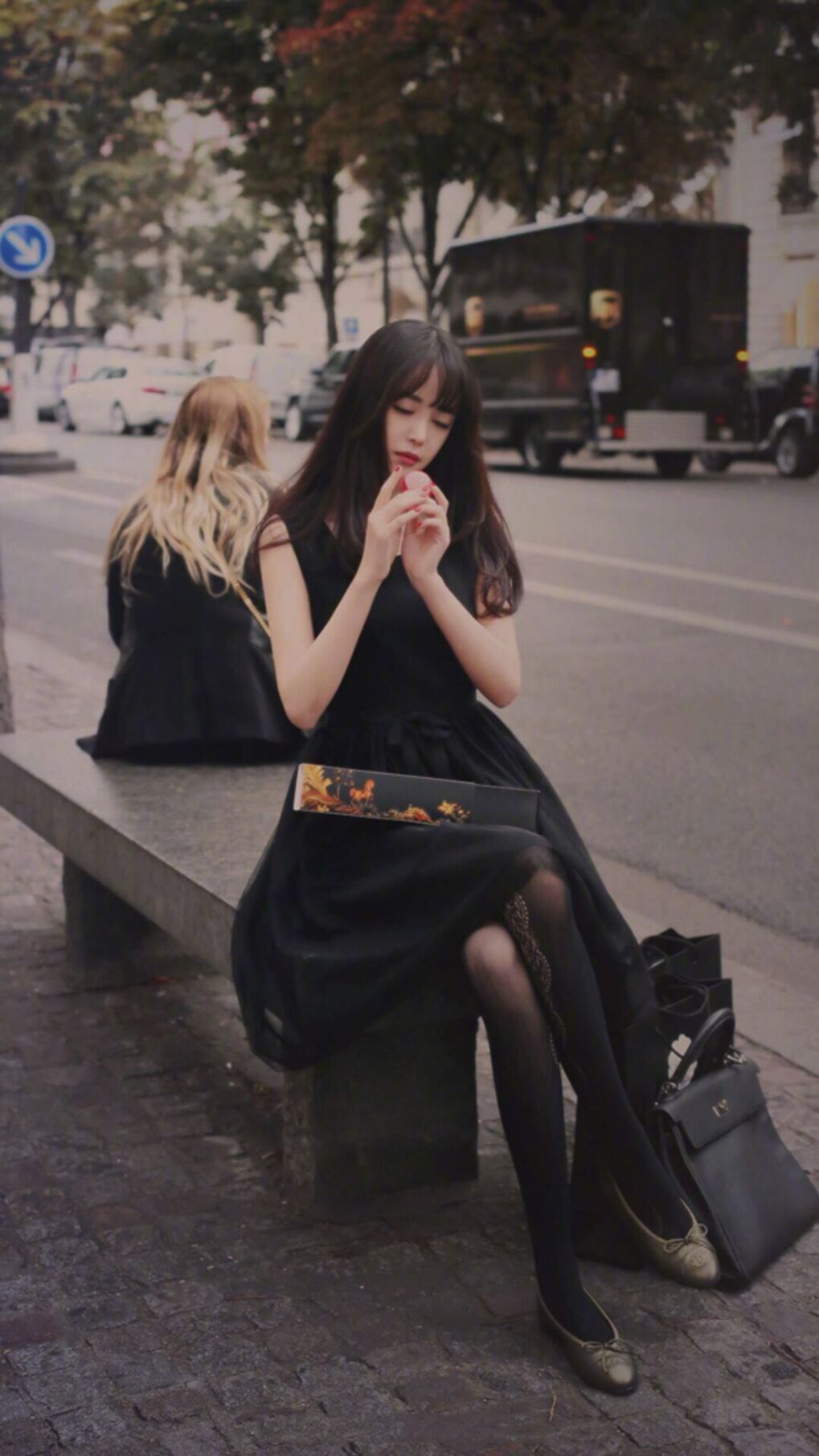 开云官网-阿森纳对阵伊拉克友谊赛，佩德里巨星光芒闪耀，奠定未来传奇之路