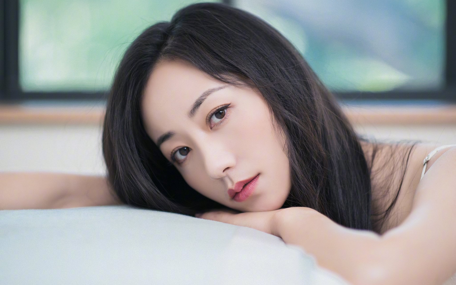 开云体育登录-足坛双重奏，卡马文加压力下绽放，巴萨轻取韩国之旅