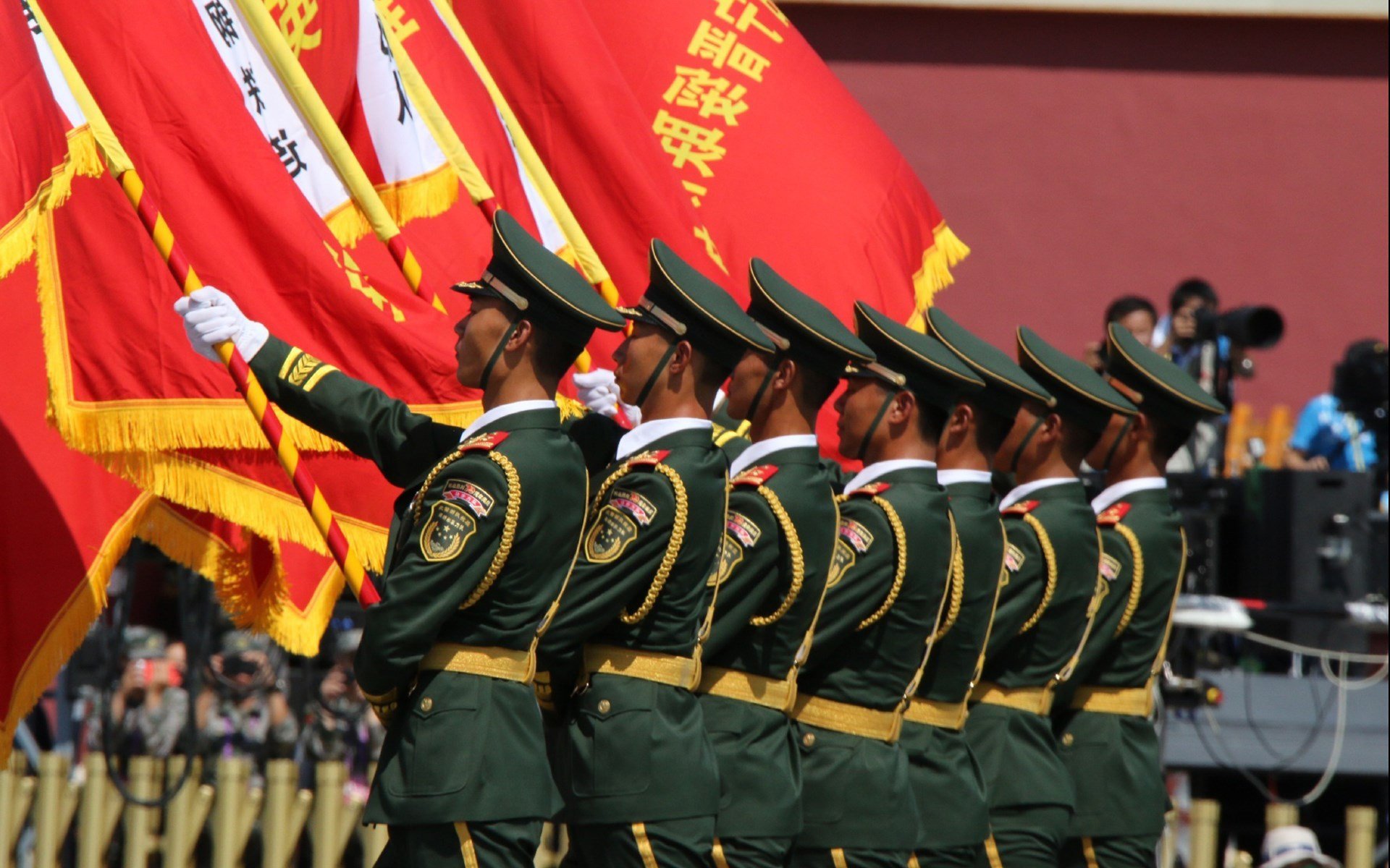 双城记,步行者风暴席卷纽约,戈贝尔巨塔碾碎防线