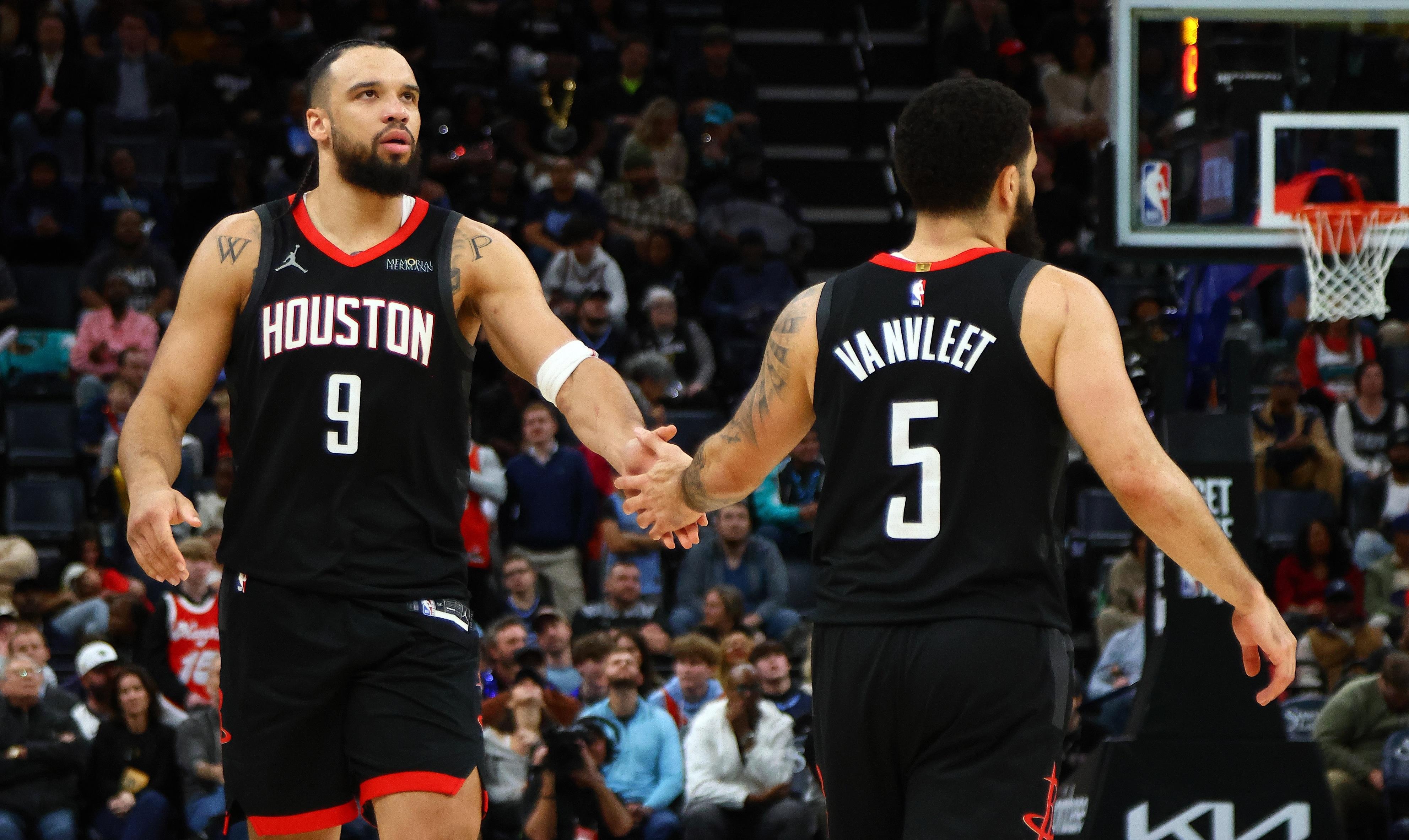 开云体育-雄鹿压哨击败国王，武切维奇在世界排名争夺战接管比赛