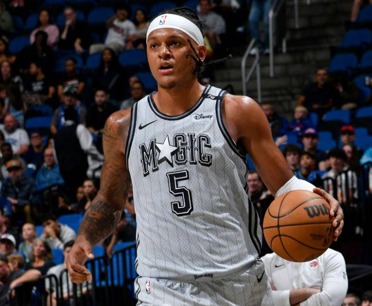 班凯罗爆发,广东队火力压制森林狼 班凯罗爆发,广东队火力压制森林狼