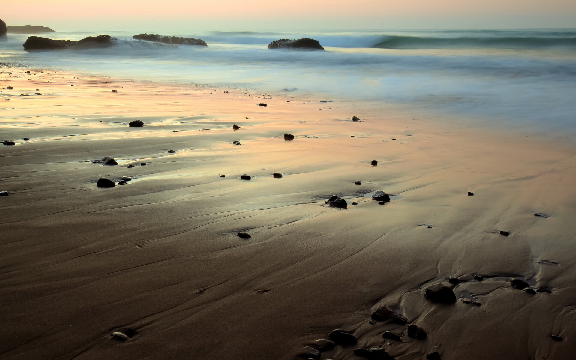 开云APP-球场上的国界,当NBA季后赛遇上世界杯的血战